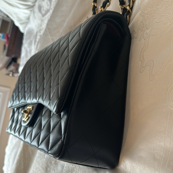 Chanel Leather Double Flap Jumbo - Picture 11 of 12